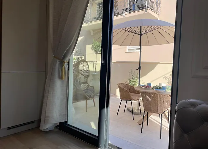 Luxury Olga 비오그라드나모루